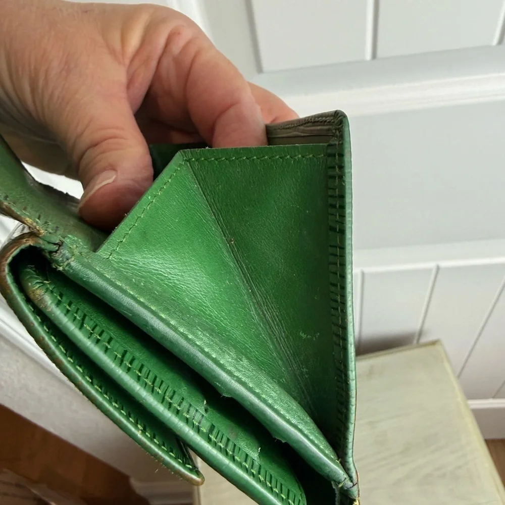 Louis Vuitton Epi Green Elise double side Wallet *Authentic*